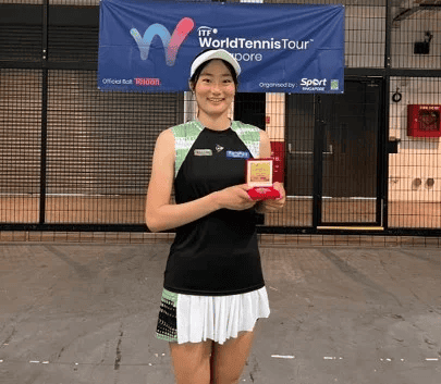 【タイトル】　松田鈴子が国際プロ大会で初の単複優勝
